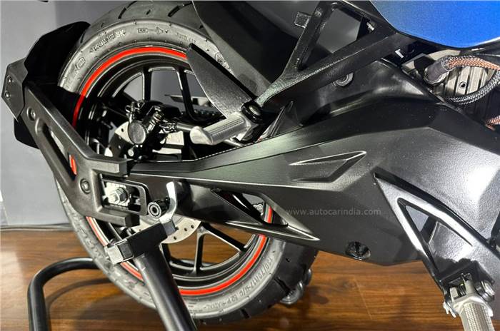 Tork Kratos X, updated Kratos R e-bikes unveiled at Auto Expo 2023.